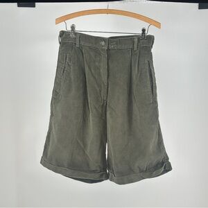 Vintage‎ Woolrich Green Corduroy Women's Size 12 Walking Shorts Bermudas